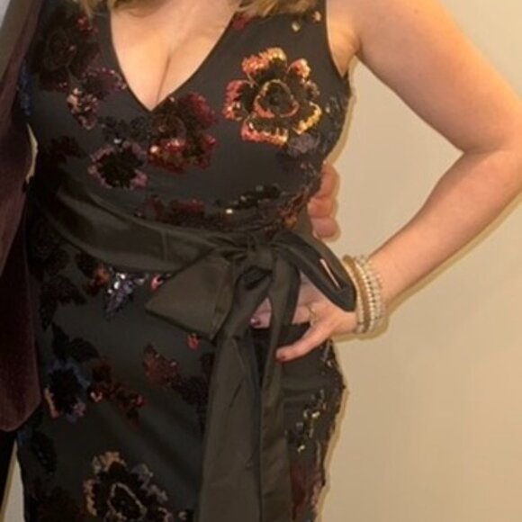 Eliza J Sequin Satin Bow Mermaid Gown, size 6 - Picture 7 of 8